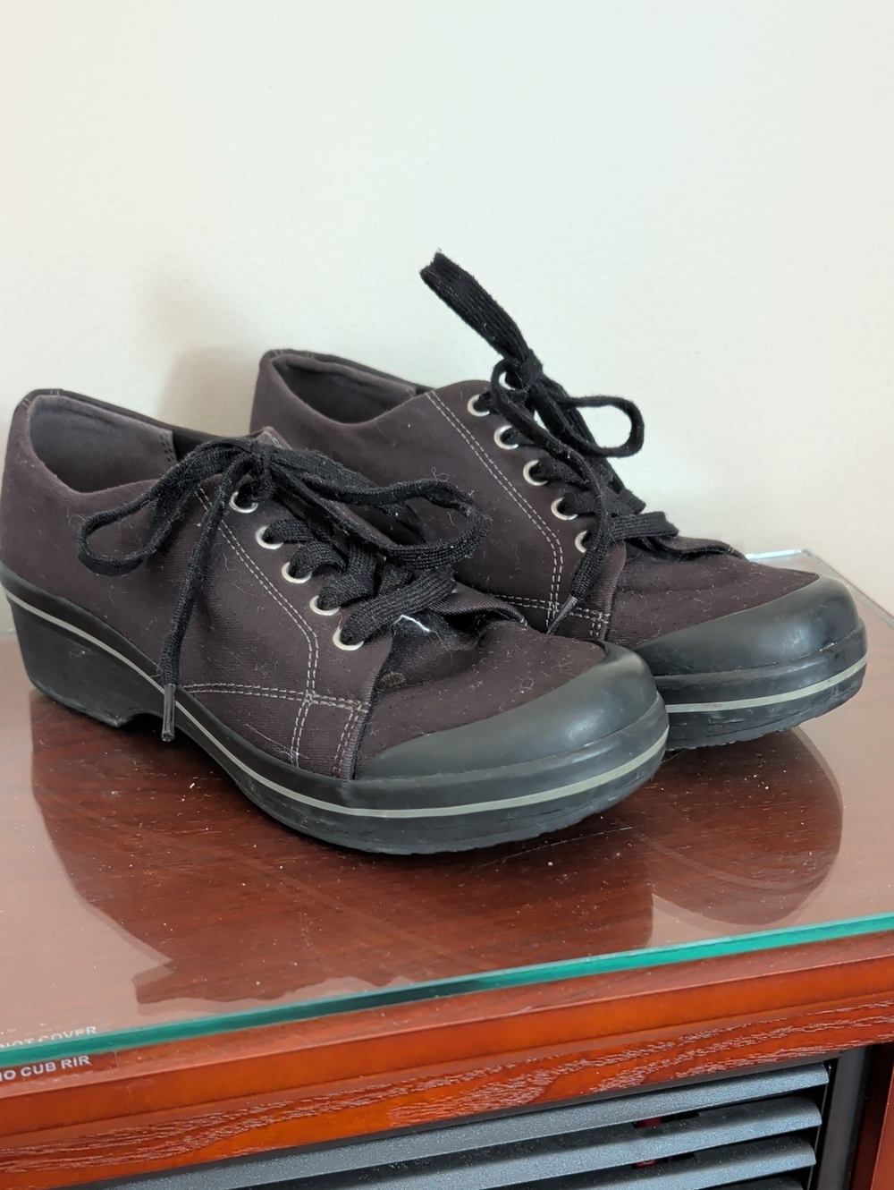 Dansko Brown Tennis Women's Size 6.5 Shoes Vegan